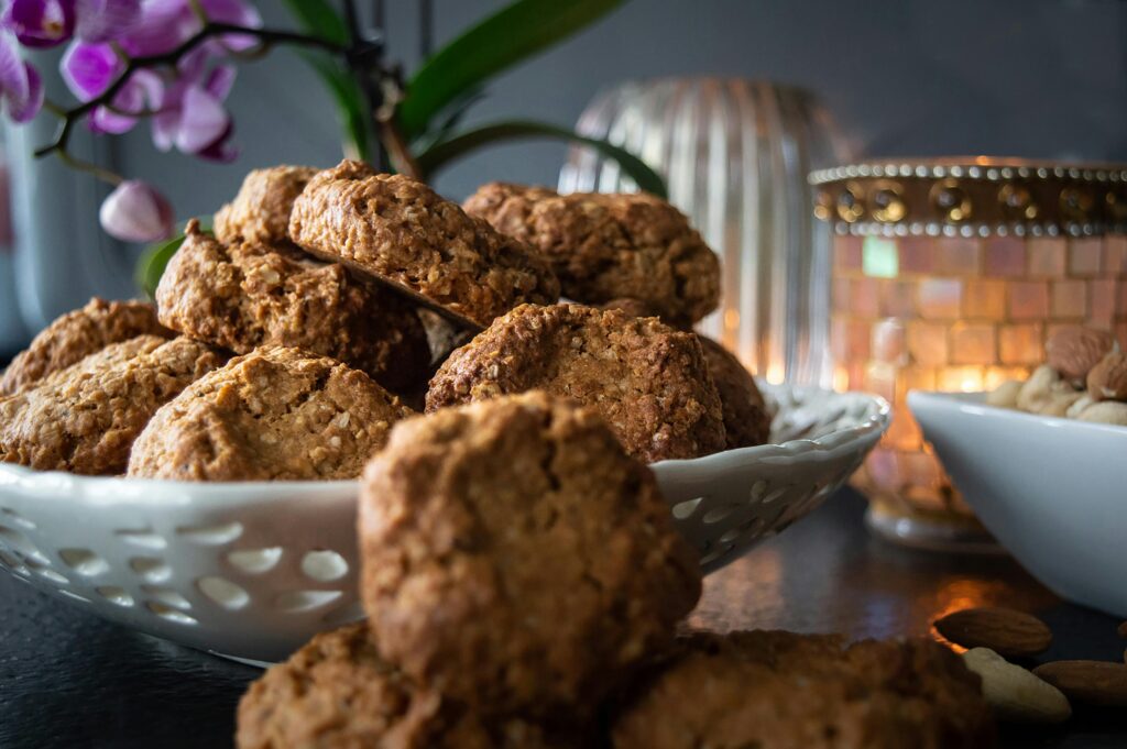 Delightfully Chewy Oatmeal Cookies: Perfect for Any Occasion